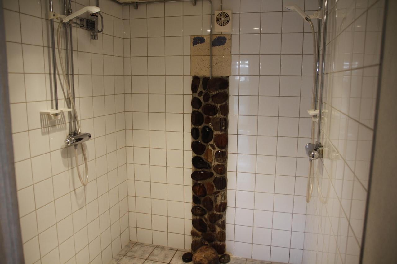 Mora Vandrarhem Och Gaesthem Vinas Bagian luar foto