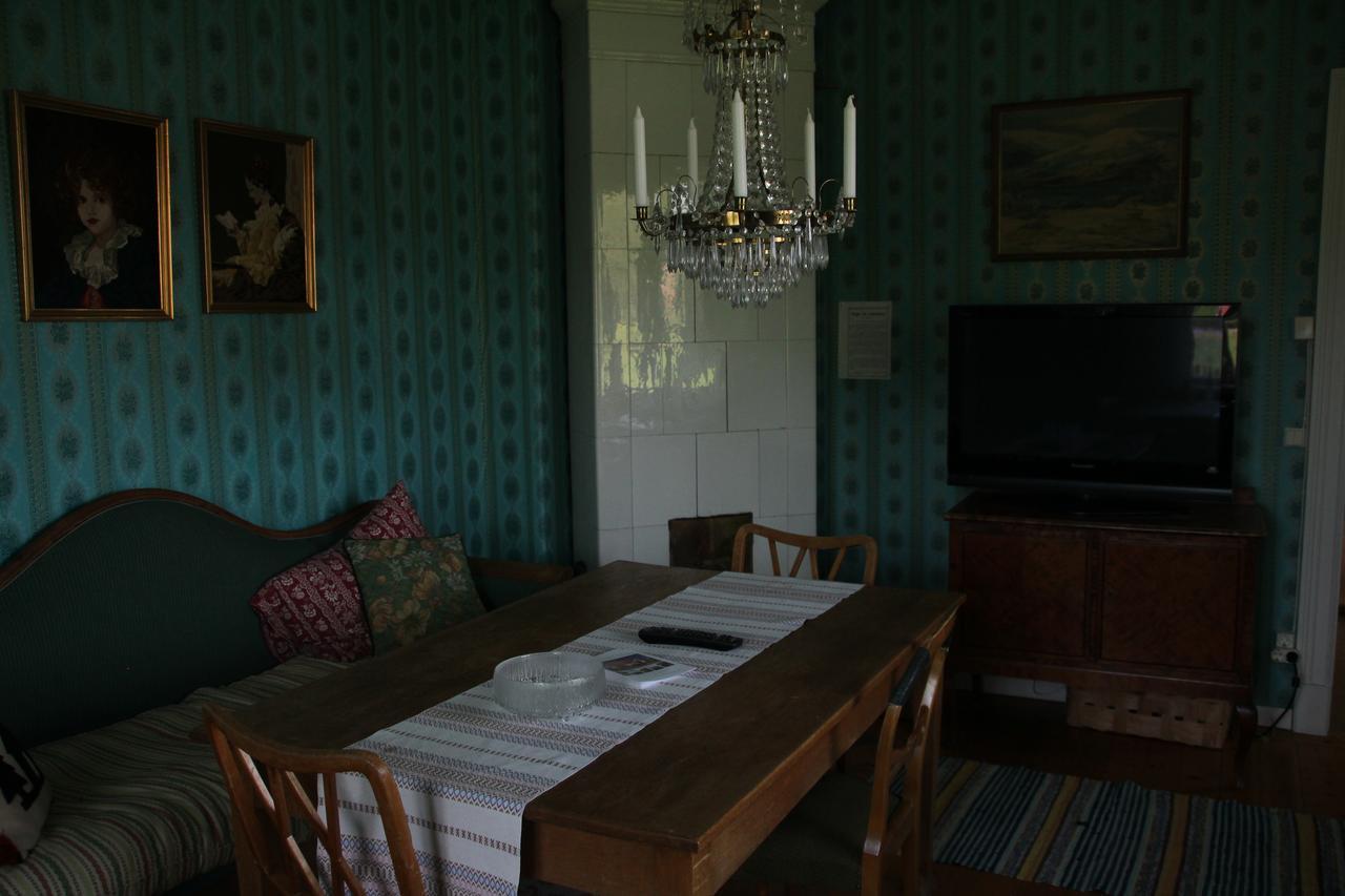 Mora Vandrarhem Och Gaesthem Vinas Bagian luar foto