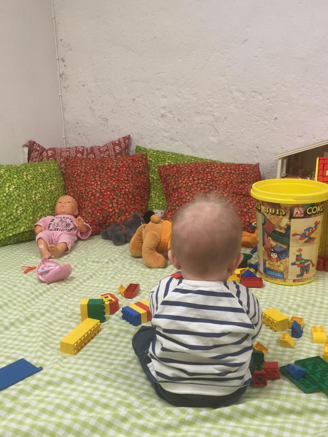 Mora Vandrarhem Och Gaesthem Vinas Bagian luar foto